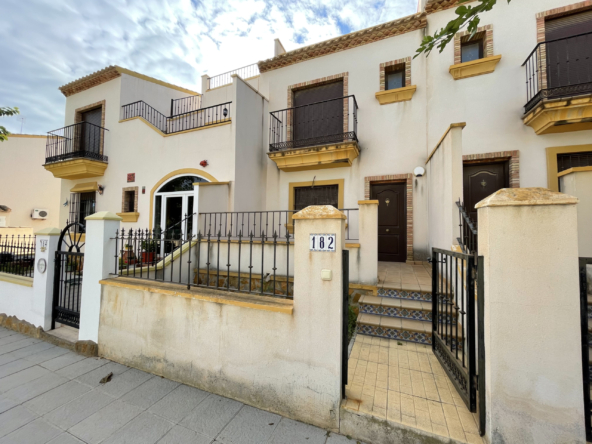 townhouse for sale in Pinar de Campoverde by Pinar Properties