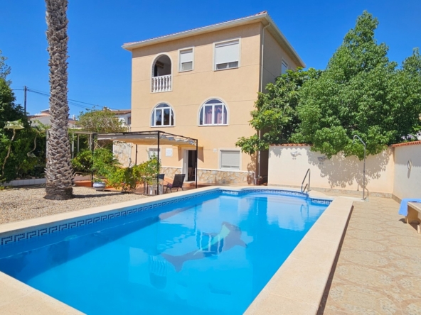 Villa for sale in Pinar de Campoverde by Pinar Properties