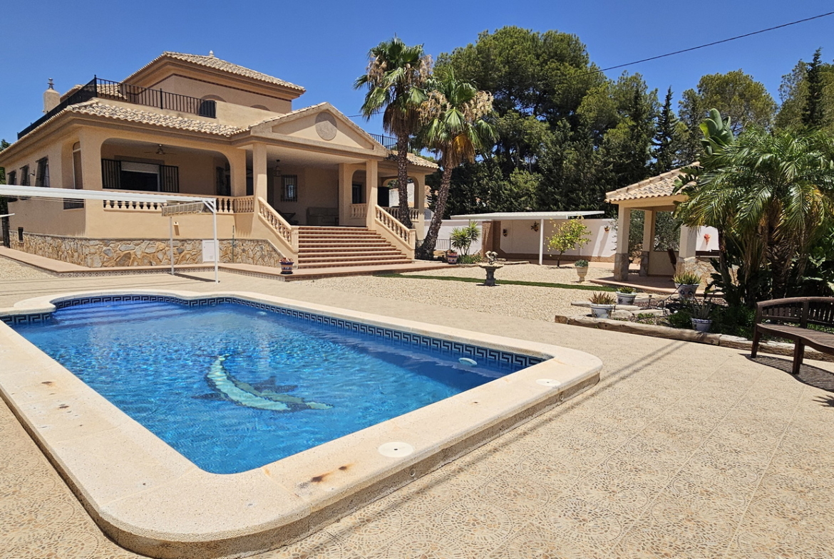 Villa for sale in Pinar de Campoverde by Pinar Properties