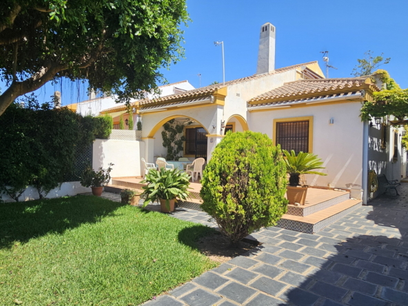 Villa for sale in Torre de la Horadada by Pinar Properties