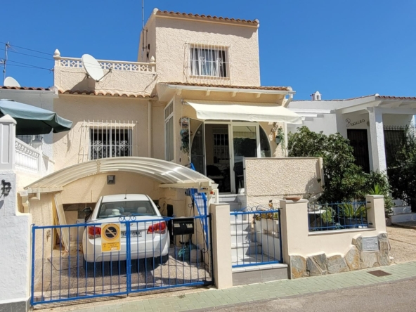 Terraced house for sale in Pinar de Campoverde by Pinar Properties